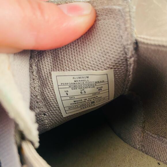 Merrell Evera Rush Aluminum Green Gray Heeled Ankle Chelsea Bootie‎ 9 Y2K - Picture 9 of 9